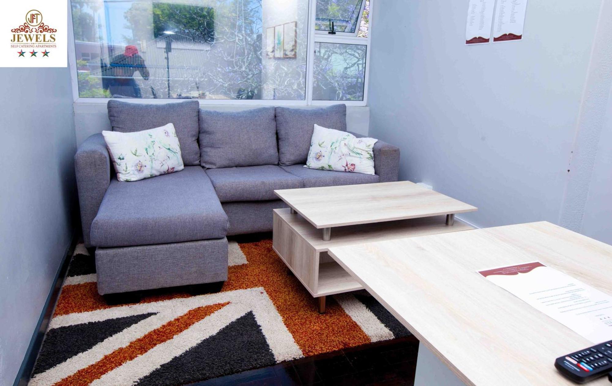 Jft Self Catering Units Bed & Breakfast East London Exterior photo
