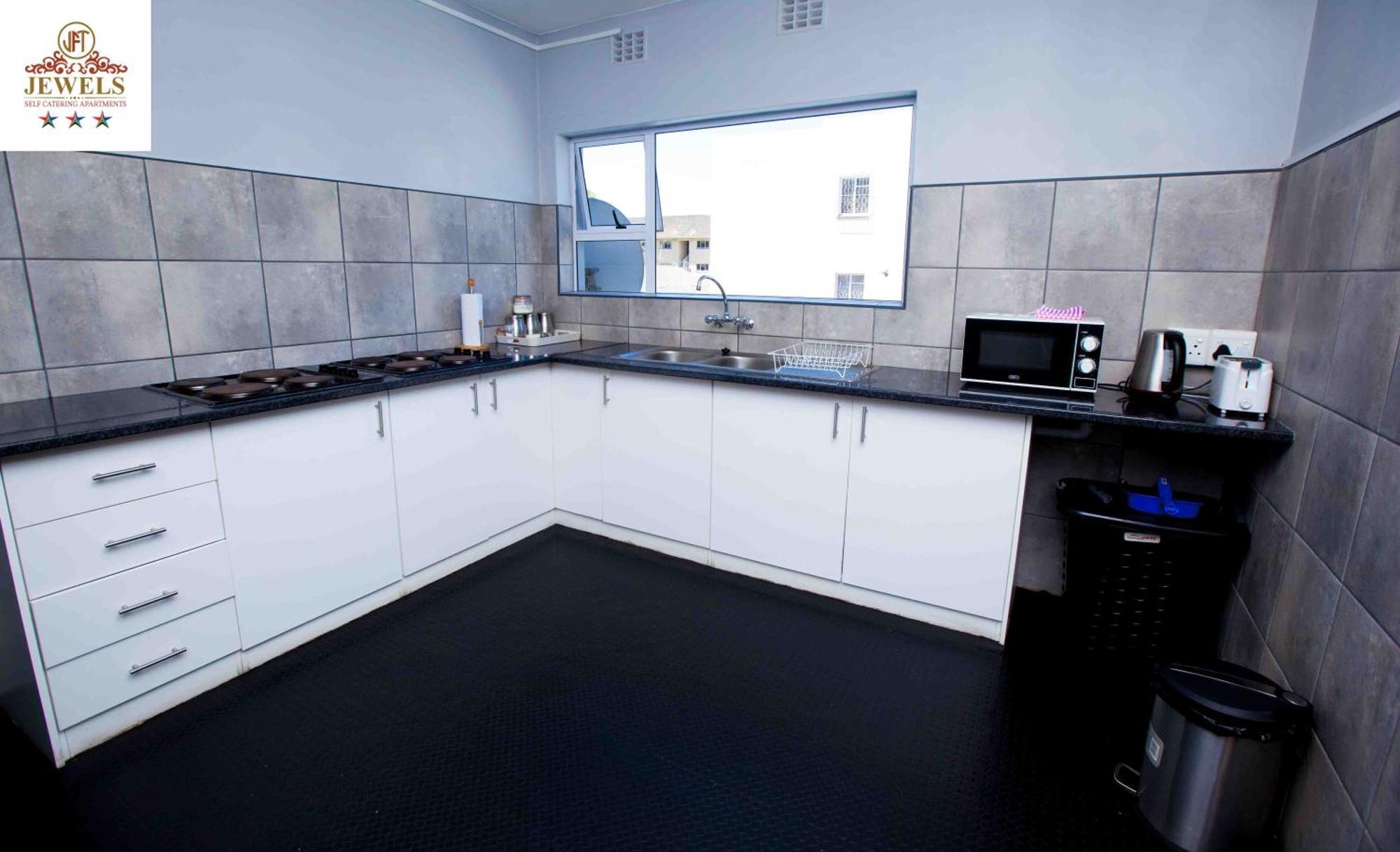Jft Self Catering Units Bed & Breakfast East London Exterior photo