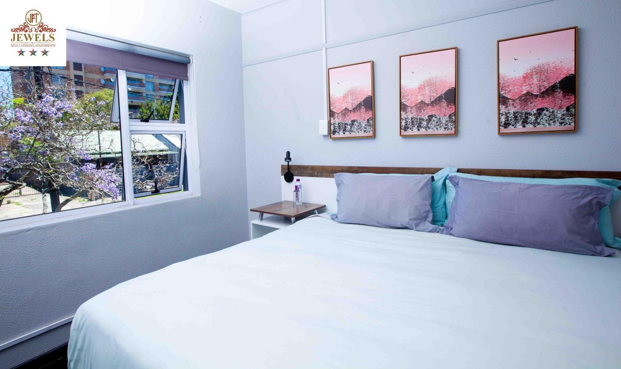 Jft Self Catering Units Bed & Breakfast East London Exterior photo