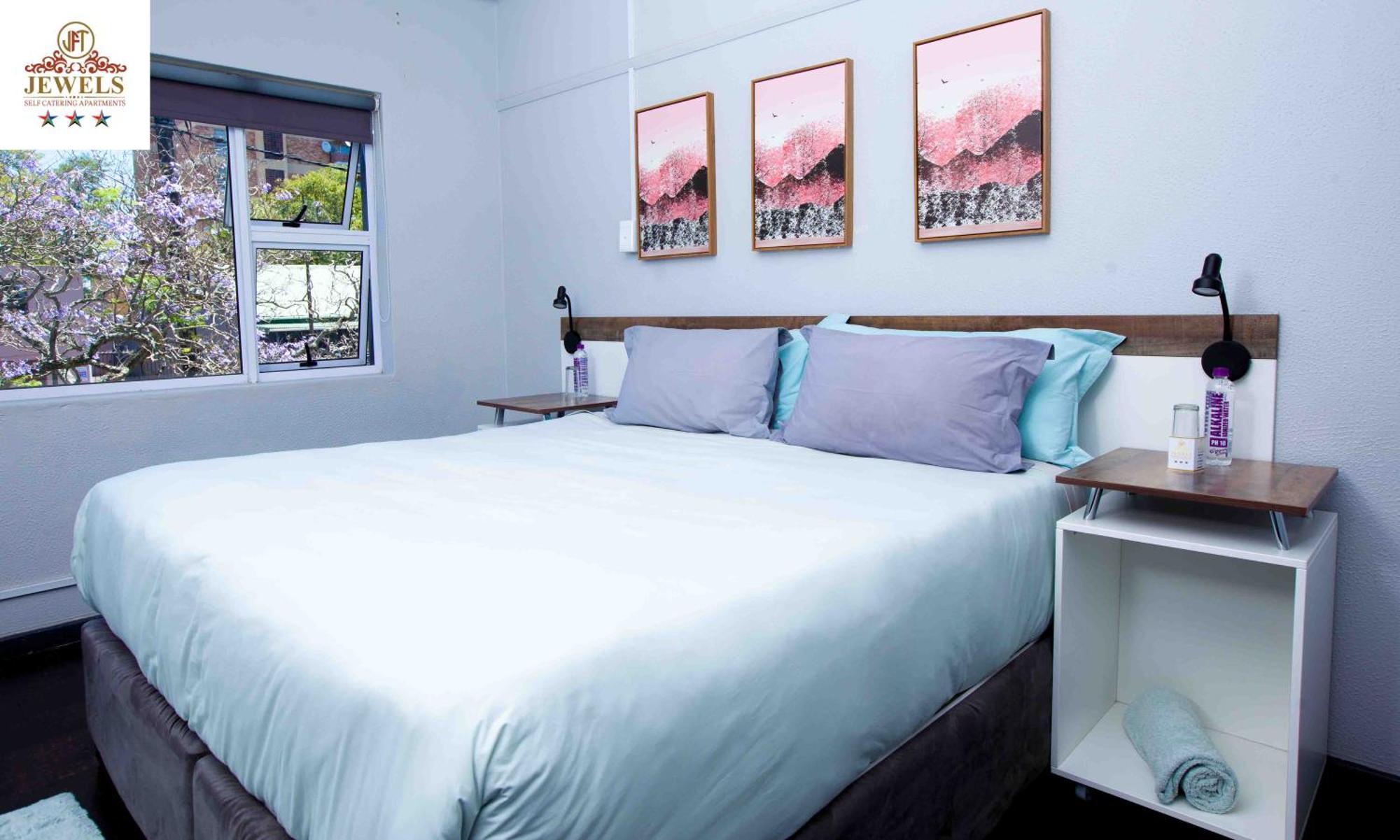 Jft Self Catering Units Bed & Breakfast East London Exterior photo