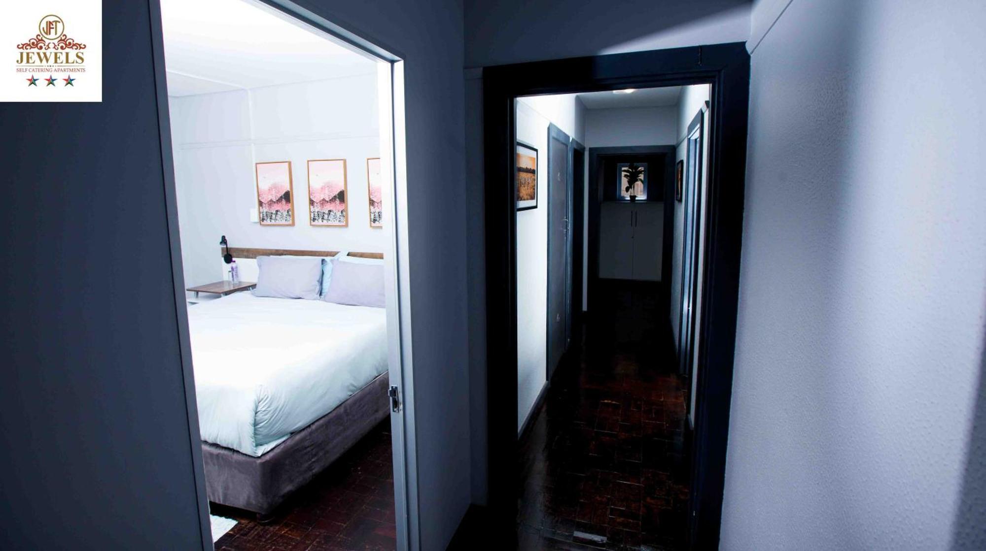 Jft Self Catering Units Bed & Breakfast East London Exterior photo